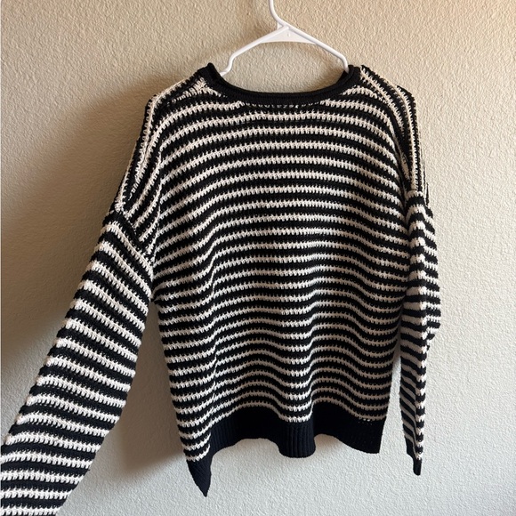 Anthropologie Little Lies Crewneck Black&White Striped Cozy Knit Sweater Basic - Picture 5 of 9
